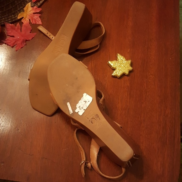 Shoes - Picture 2 of 5